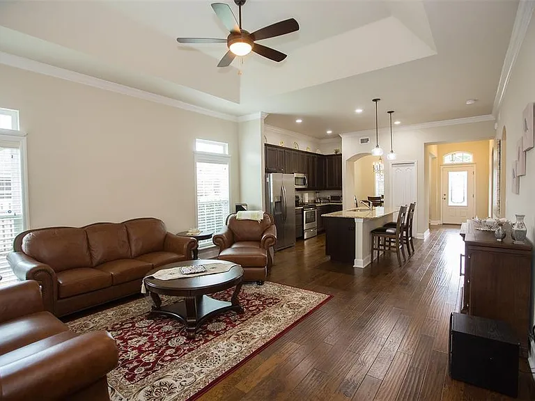 7440 SW 80th Dr — Photo 4
