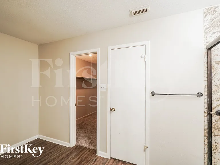14219 N Hills Village Dr — Photo 12