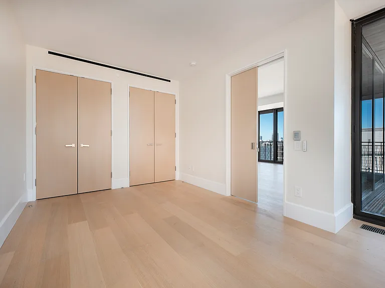 100 Vandam St #11A — Photo 6