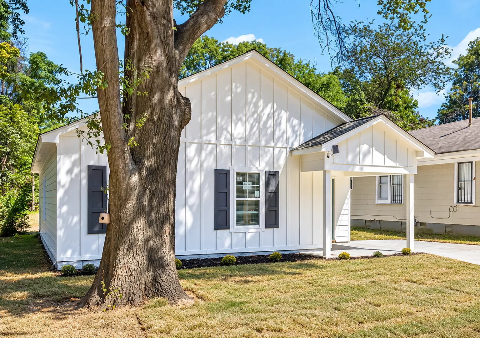 Charming & Comfortable Home at 3366 Guernsey Ave Ready for You! — Photo 1