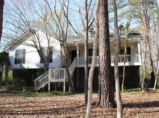 2069 Nixon Rd, Bessemer, AL 35022