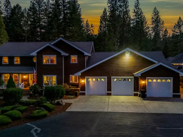 148 Carlos Ave, Rogue River, OR 97537