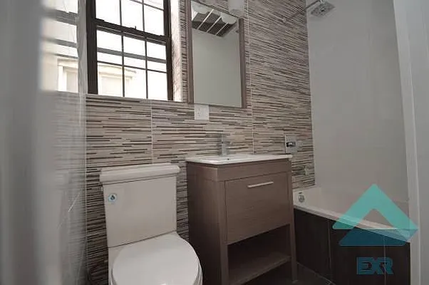 Rented by EXR | media 5