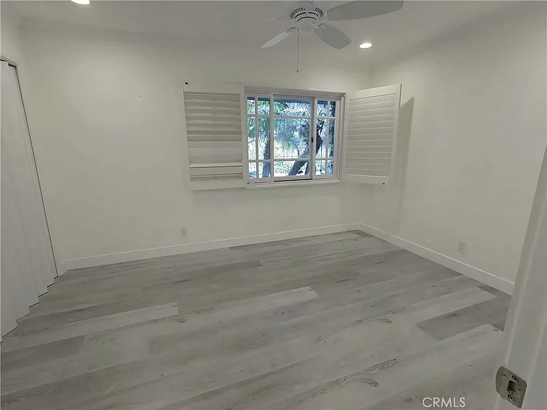 7049 Semrad Rd — Photo 31
