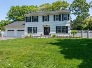 3 Dorfer Ln, Nesconset, NY 11767