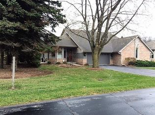 141 W Parkfield Ct, Racine, WI 53402