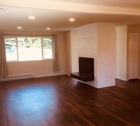 2nd image of 22522 40th Ave E