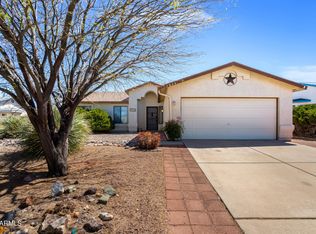 2824 Sun Crest Dr, Sierra Vista, AZ 85650