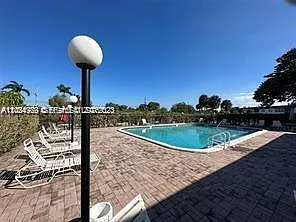 6505 Winfield Blvd #B-3 — Photo 2