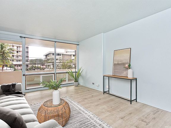 2nd image of 1710 Makiki St APT 307