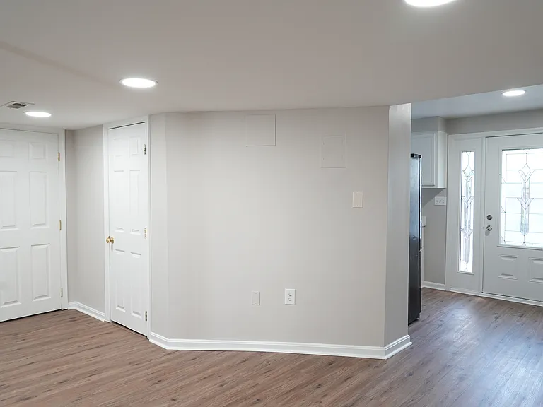 8129 Woodholme Cir #A — Photo 24