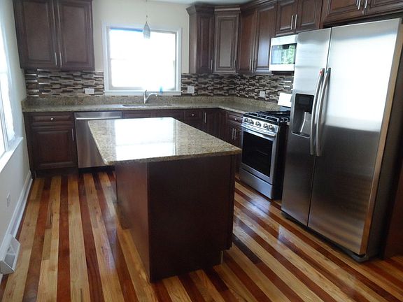 5th image of 1308 E 156th St