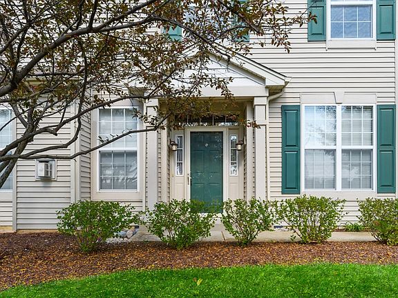3rd image of 3050 Troon Dr