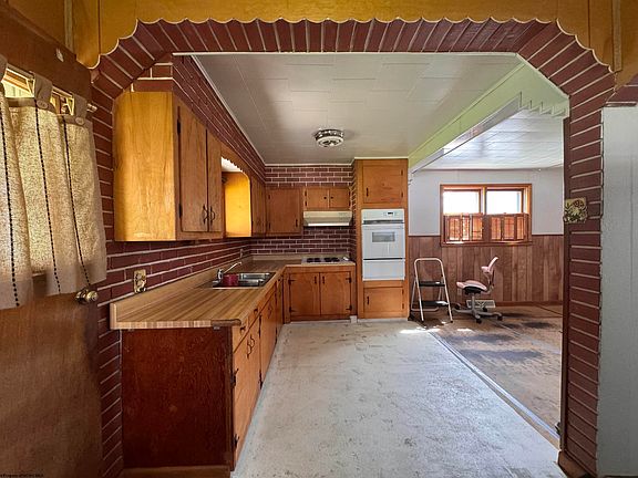 5th image of 1823 N 21st St
