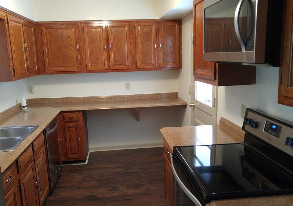 2nd image of 1205 NW Dakota Gln