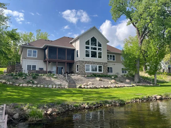 25424 Lake Rd, Saint Cloud, MN 56301
