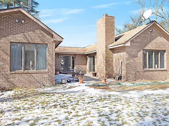 4th image of 5523 Pineview Dr