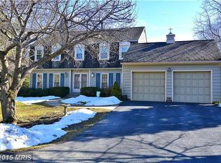 9908 Dellcastle Rd, Montgomery Village, MD 20886