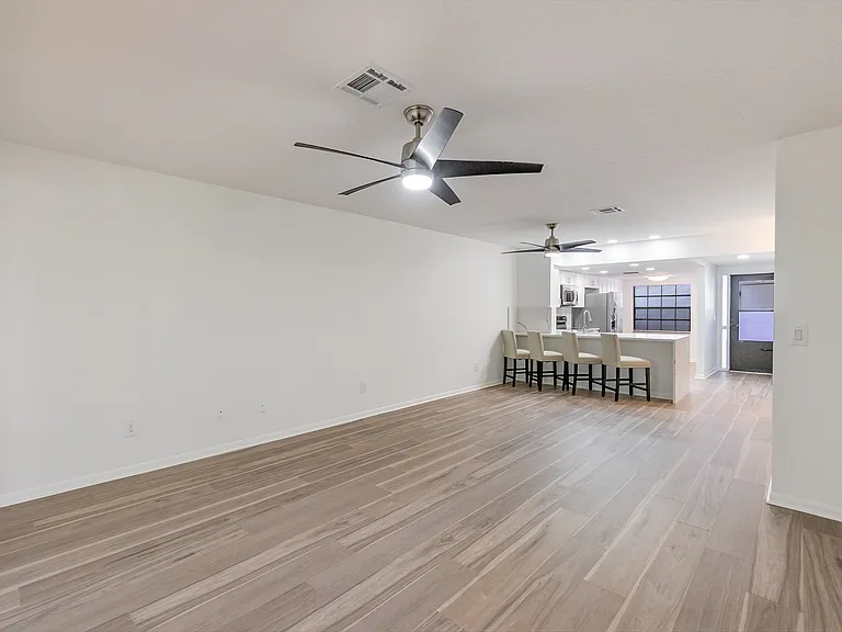 255 Paradise Blvd #11 — Photo 7
