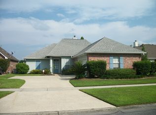 1173 Springlake Dr, Baton Rouge, LA 70810