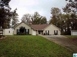 130 Hollys Ln, Riverside, AL 35135