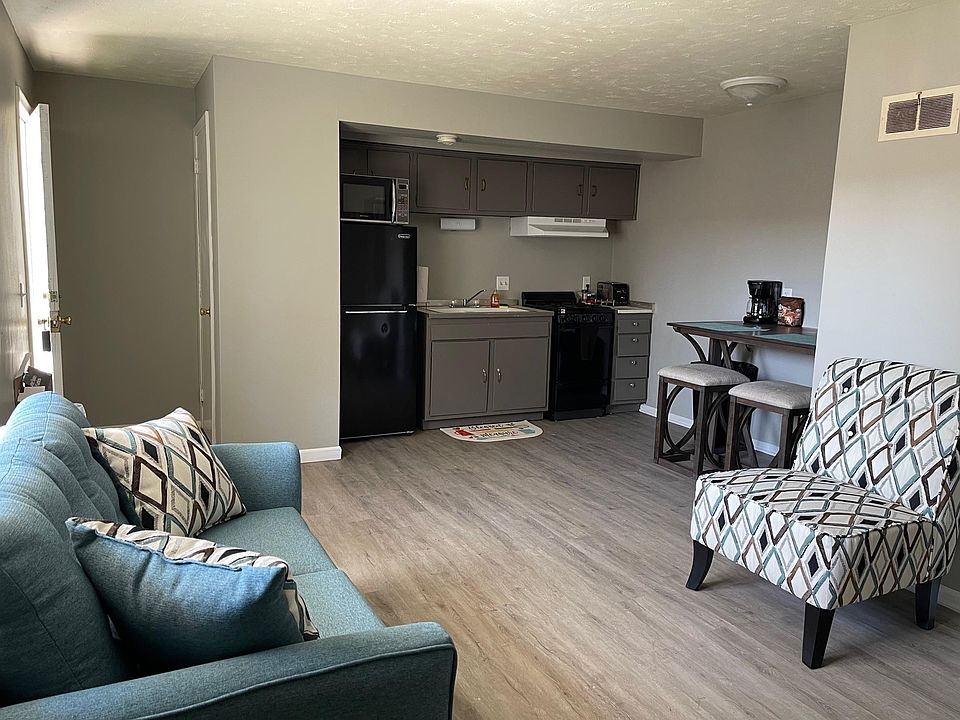 1st image of 4524 Lafayette Ave #3