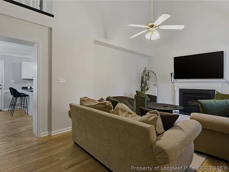 2130 Hull Rd — Photo 6