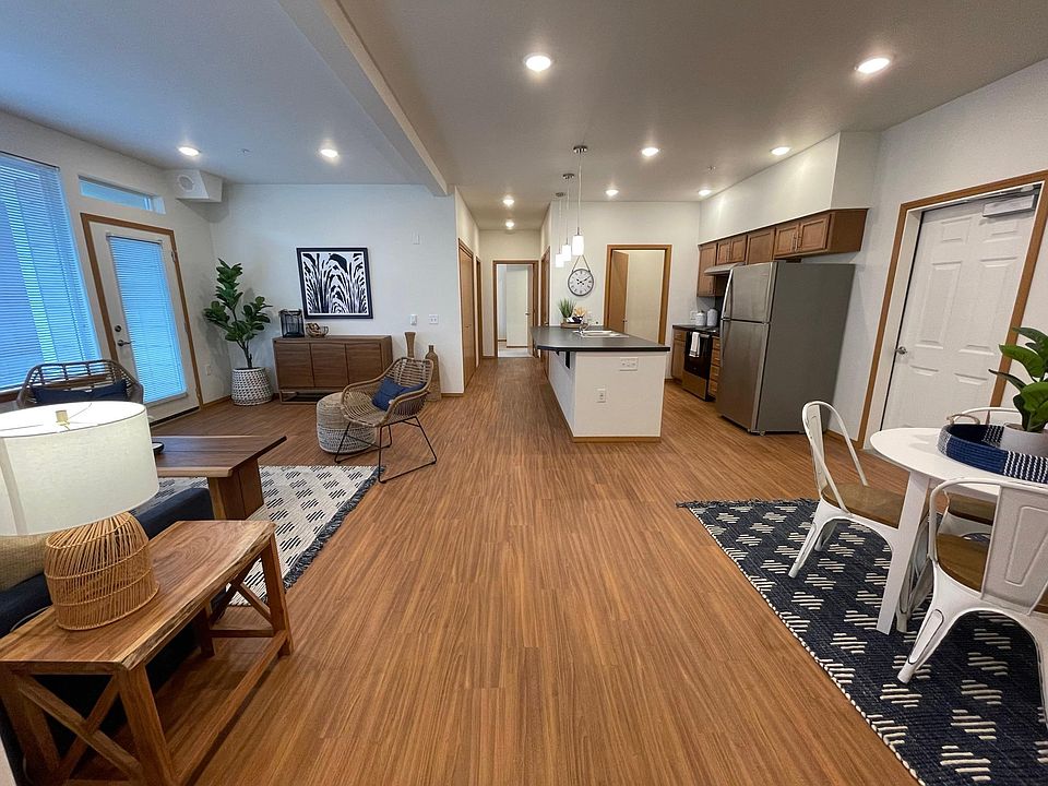 2nd image of 4205 E Poleline Ave #104