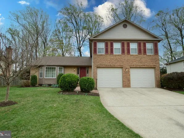 10174 Red Spruce Rd, Fairfax, VA 22032