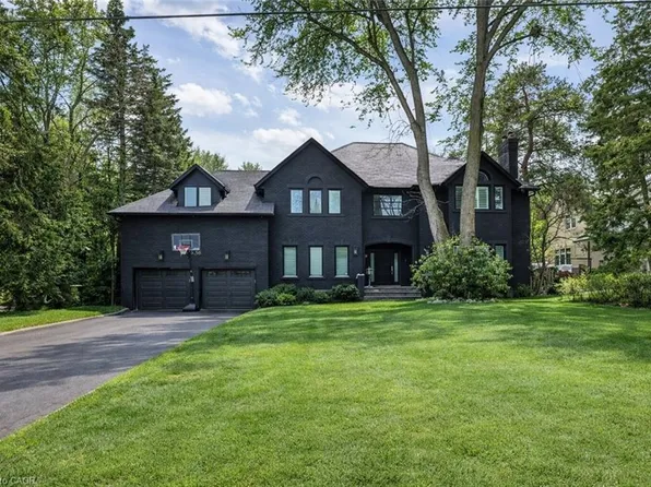 1436 Crescent Rd, Mississauga, ON L5H 1P6