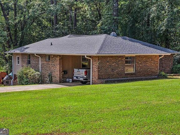 2nd image of 138 Baker Rd