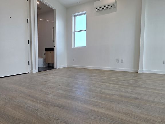 3rd image of 313 Linden St #3B