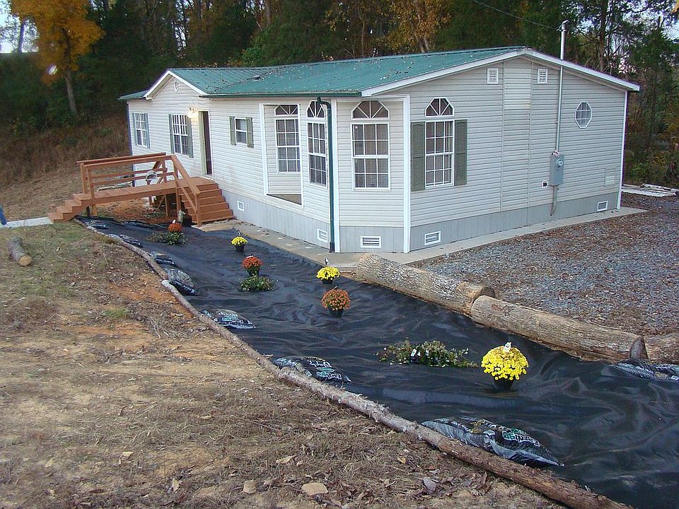 1st image of 305 Haw Ridge Dock Rd