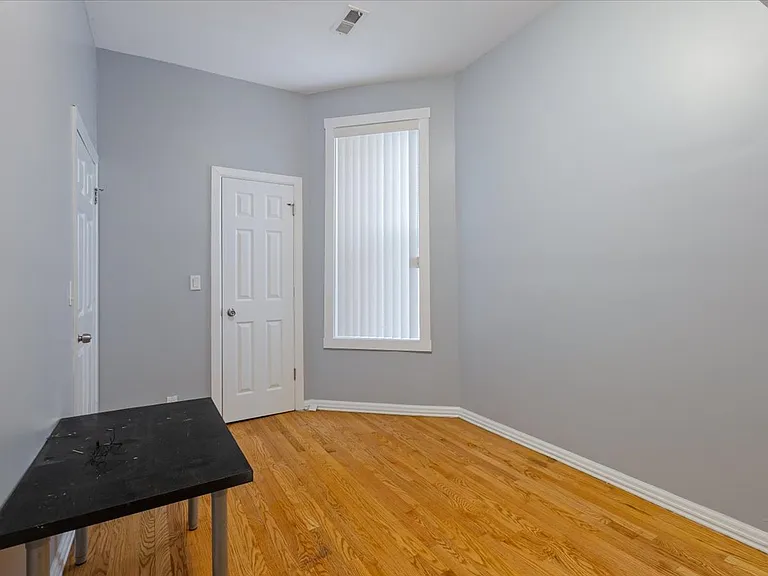 4211 W Gladys Ave #2 — Photo 25