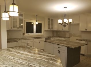 2301 Waiomao Rd, Honolulu, HI 96816