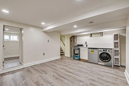 602 Avenue E Photo 1