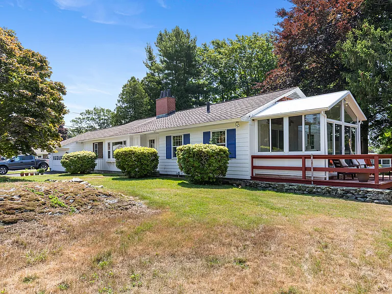 355 Pearse Rd — Photo 55