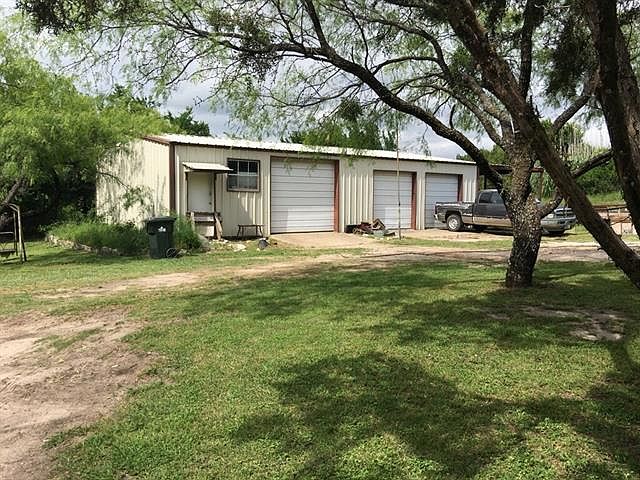 2nd image of 7403 Star Hollow Rd