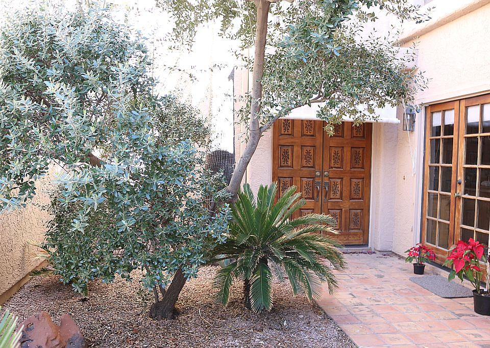 1st image of 1655 N El Camino Dr