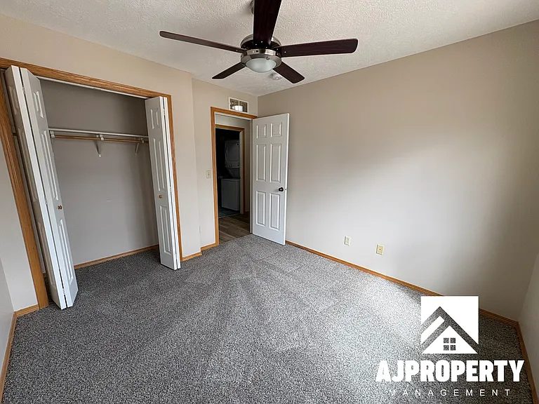 925 S Newcomb Ave #18 — Photo 11
