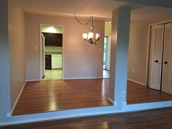 4th image of 2903 S Woodley St APT F