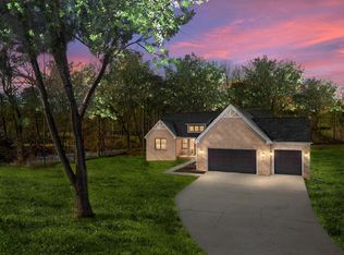 1935 Percy Ln, Highland, MI 48357