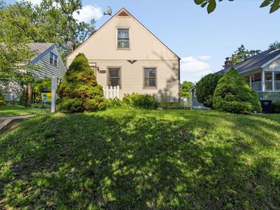 1421 N Brookfield St, South Bend, IN, 46628