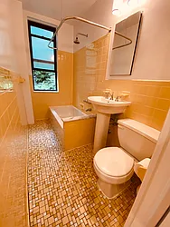 Rented by Metropolis Real Estate of Manhattan