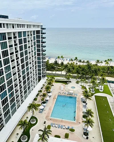 10275 Collins Ave #1520 Photo 1