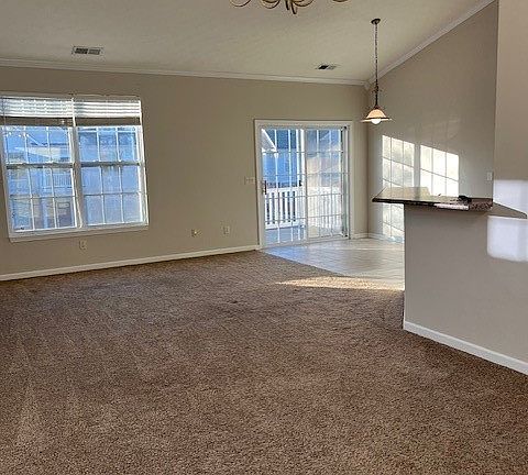 4th image of 2706 Gardenia Ave APT 8