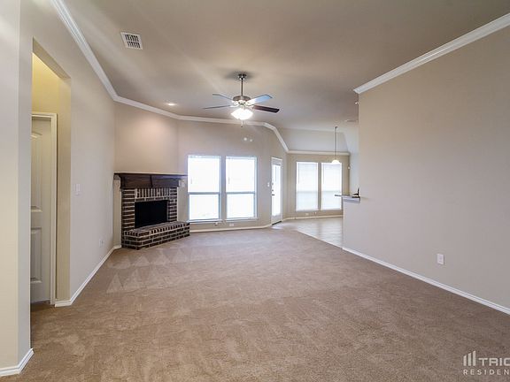 2nd image of 299 East St