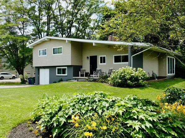 248 Brindle Rd, Mechanicsburg, PA 17055