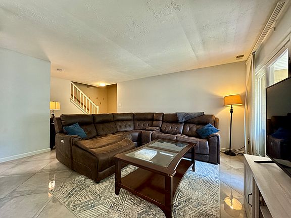 2nd image of 3926 El Camino Pl #8