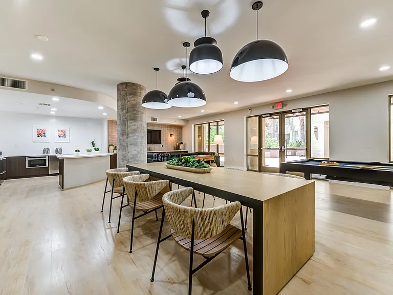 Triana Apartments — Photo 42